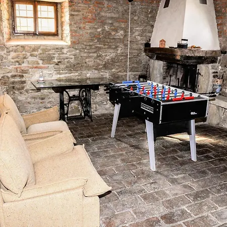 Casa vacanze In With Swimming Pool Modigliana