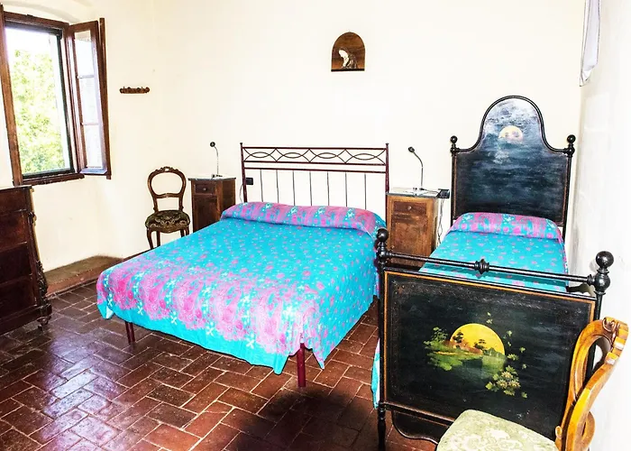 Dom wakacyjny In With Swimming Pool *