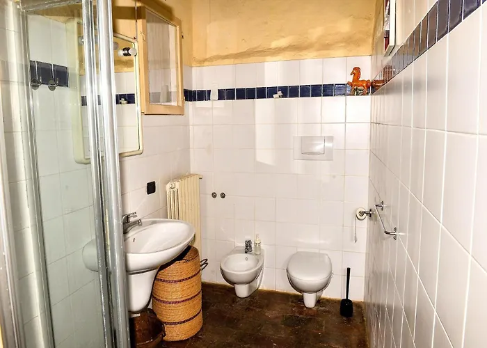 בית נופש In With Swimming Pool Modigliana